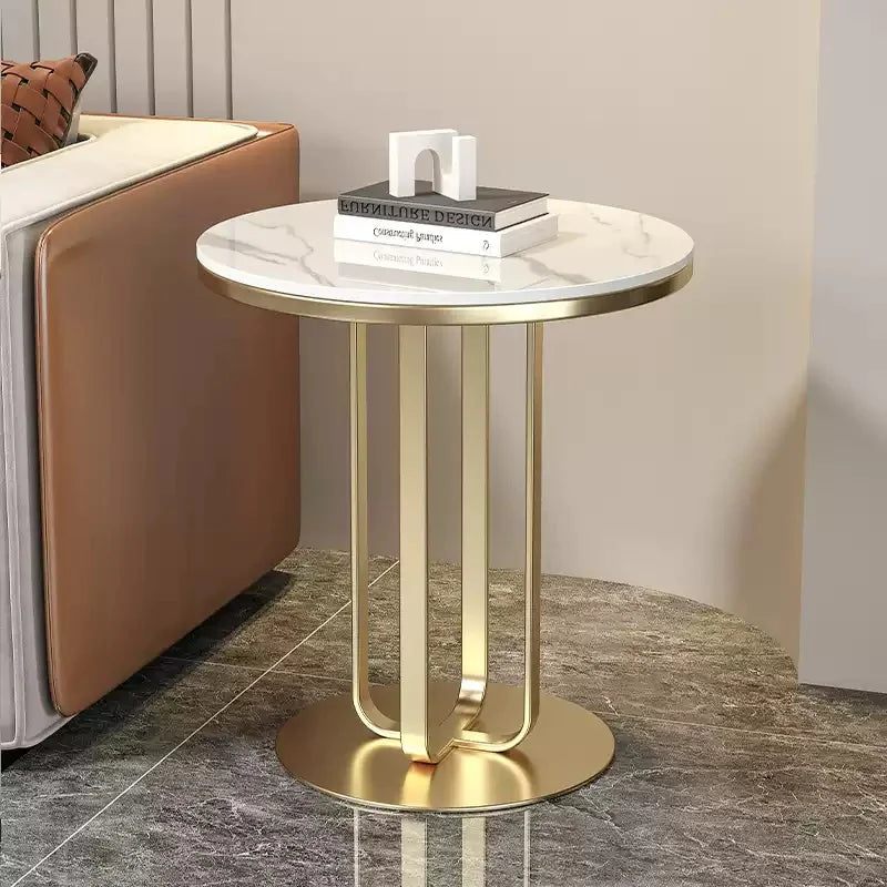 Masuta rotunda, blat efect marmura, cadru metalic auriu, design modern, 40×55 cm Masuta rotunda, blat efect marmura, cadru metalic auriu, design modern, 40×55 cm