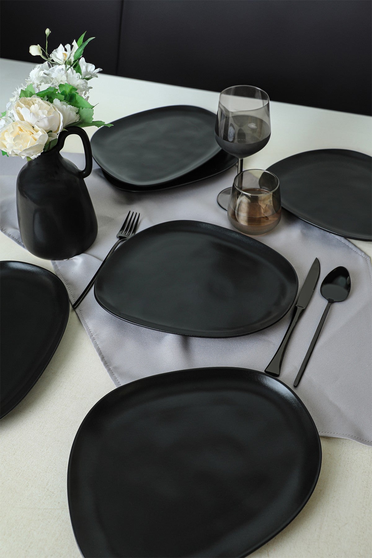 Set de farfurii 6 bucăți X0001549900000000000000000, Matte black – Negru