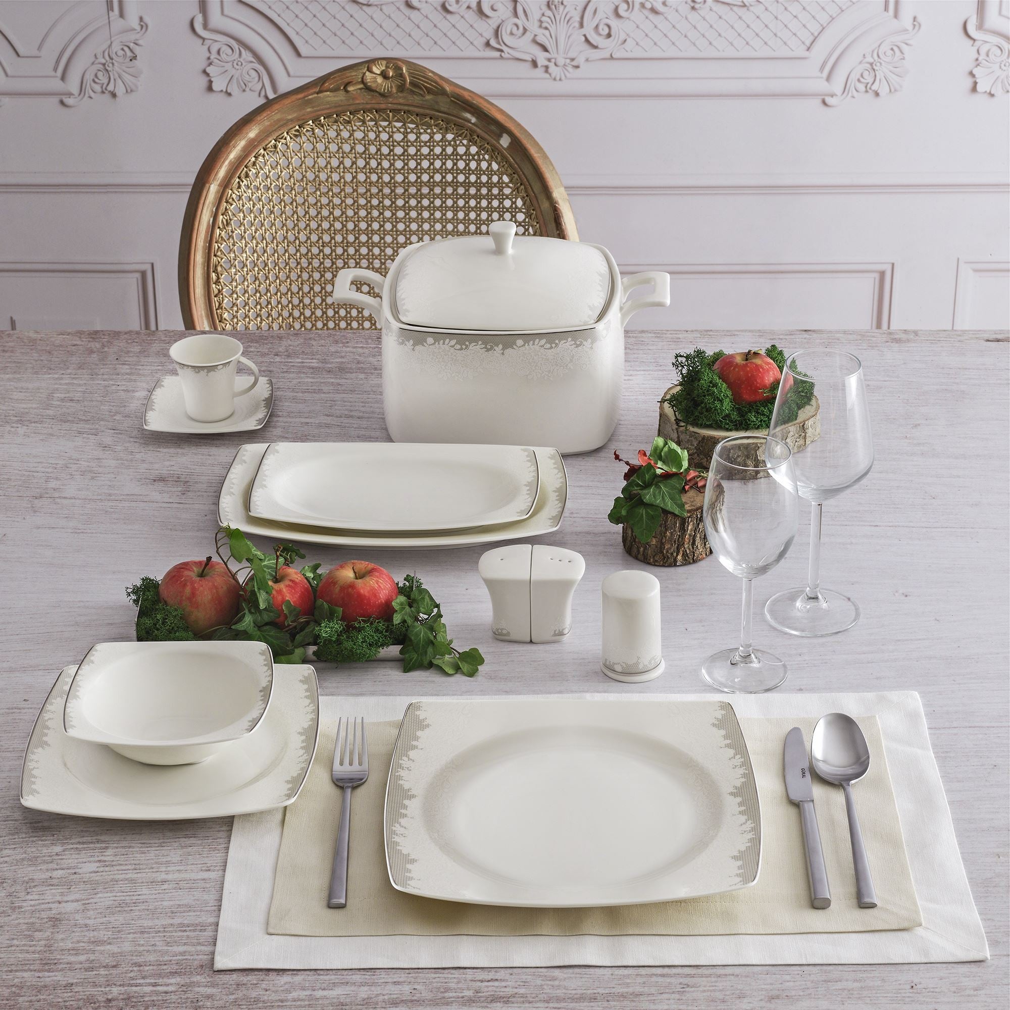 Serviciu de masă 85 bucăți GBSCR85KYT8305489, Alb – Argintiu, 26×26 cm – Alb – Argintiu