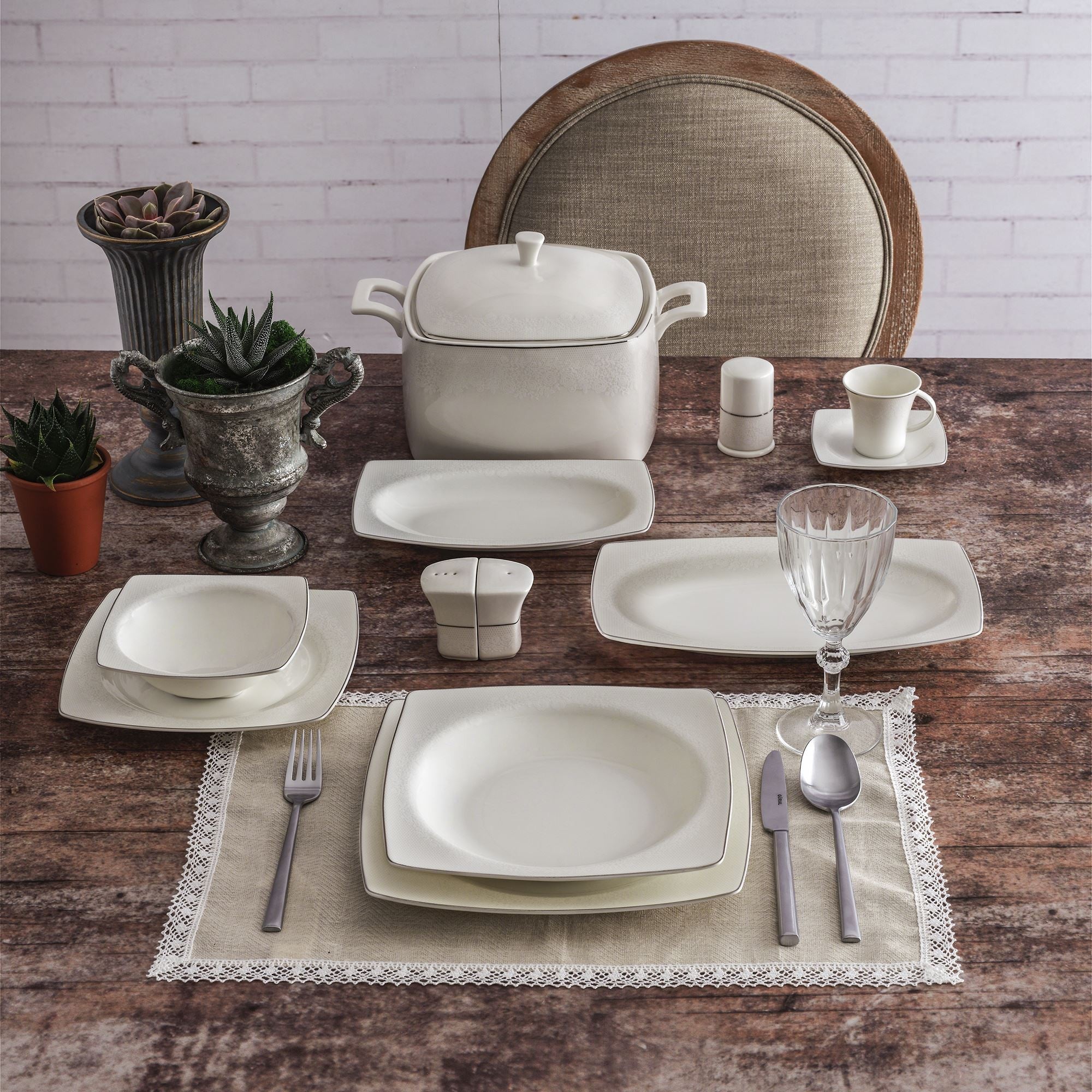 Serviciu de masă 85 bucăți GBSCR85KYT8305498, Alb – Argintiu, 26×26 cm – Alb – Argintiu Serviciu de masă 85 bucăți GBSCR85KYT8305498, Alb – Argintiu, 26×26 cm – Alb – Argintiu