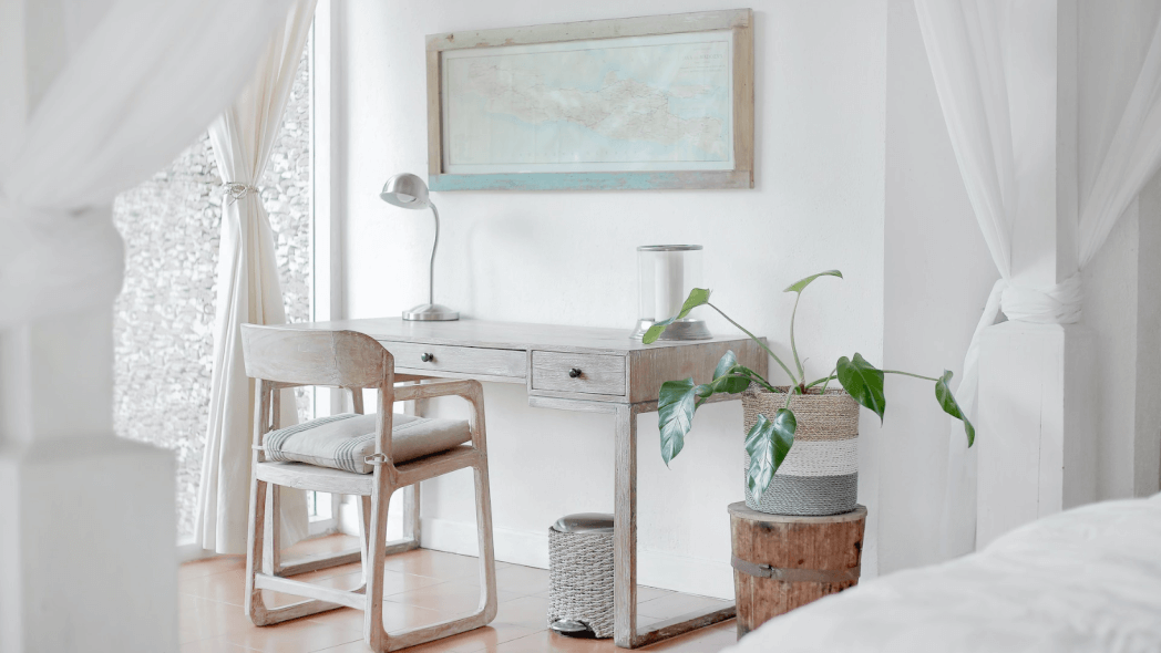 Masa birou lemn stil scandinav mobilier nordic, legenda casei