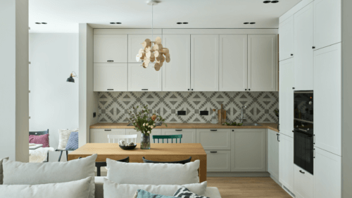 idei renovare bucatarie apartament 2 3 camere, reconditionare dulapuri bucatarie, legenda casei